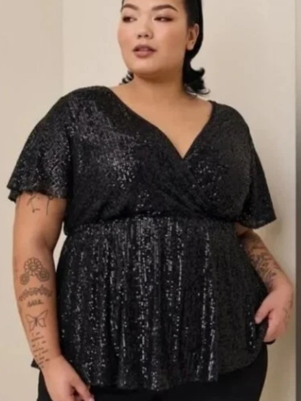 Torrid Lily black sequins v-neck babydoll top Size 1 (1X 14/16)